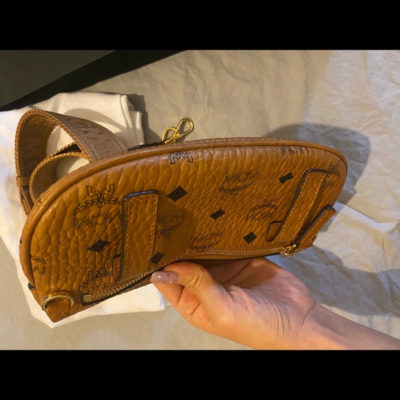 Belt bag - Picture 3 of 7